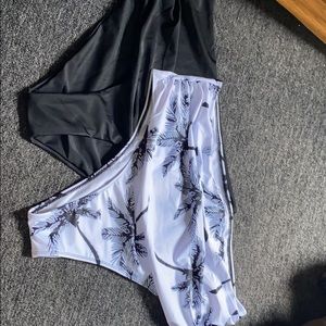 Swim suit bottoms